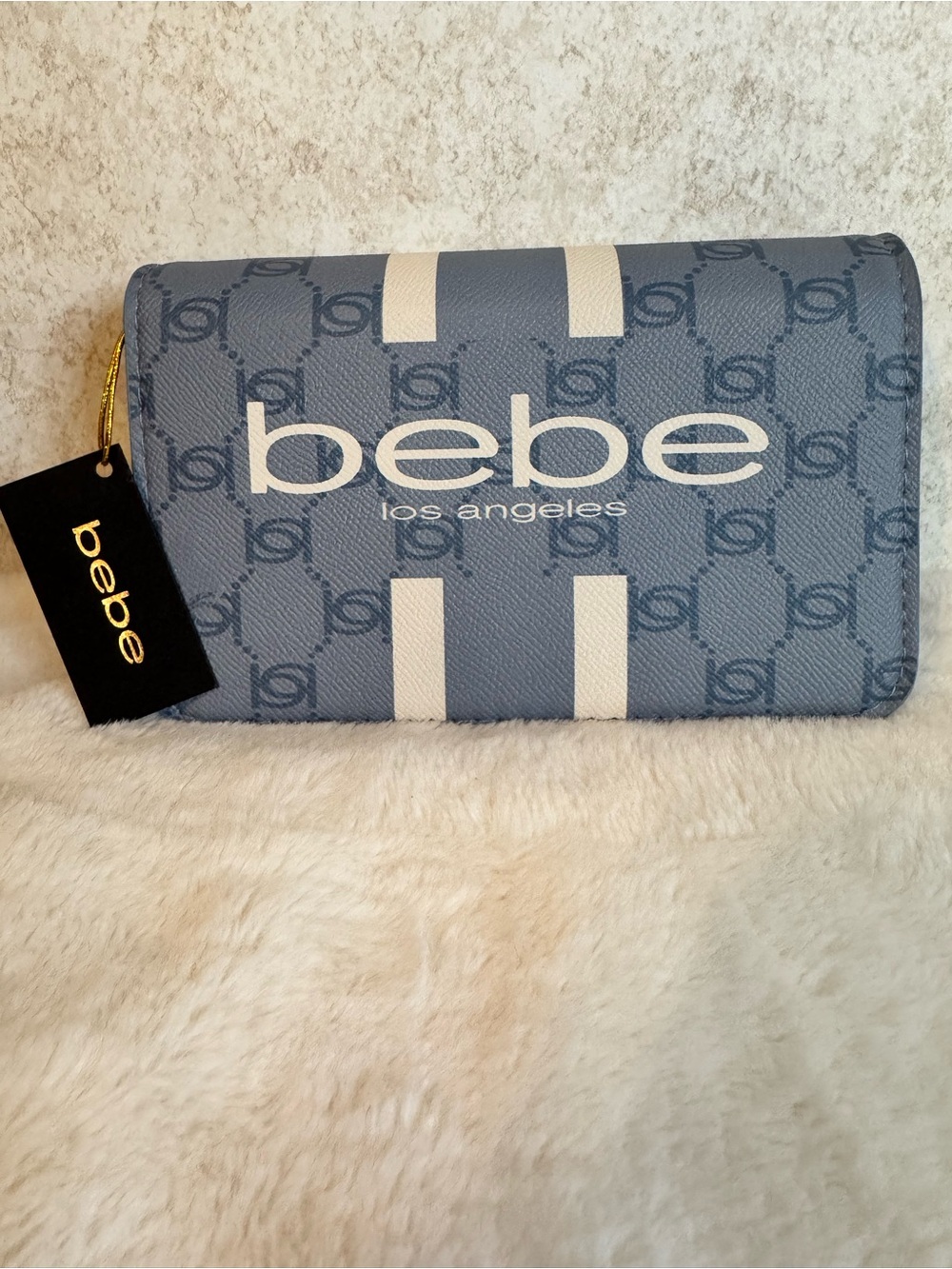 bebe Los Angeles Signature Logo Wallet in Light Blue & White